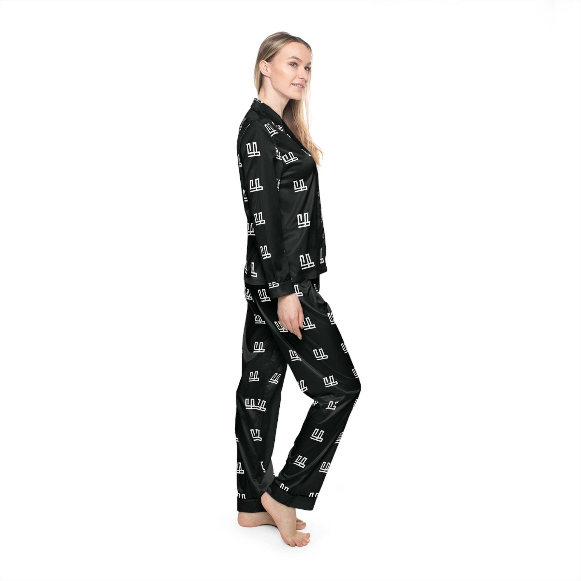 Fearless Apparel Line Womans Satin Pajamas