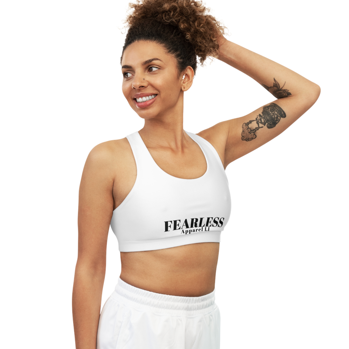 Seamless Sports Bra Fearlessli in white with medium support and moisture-wicking design for active comfort.