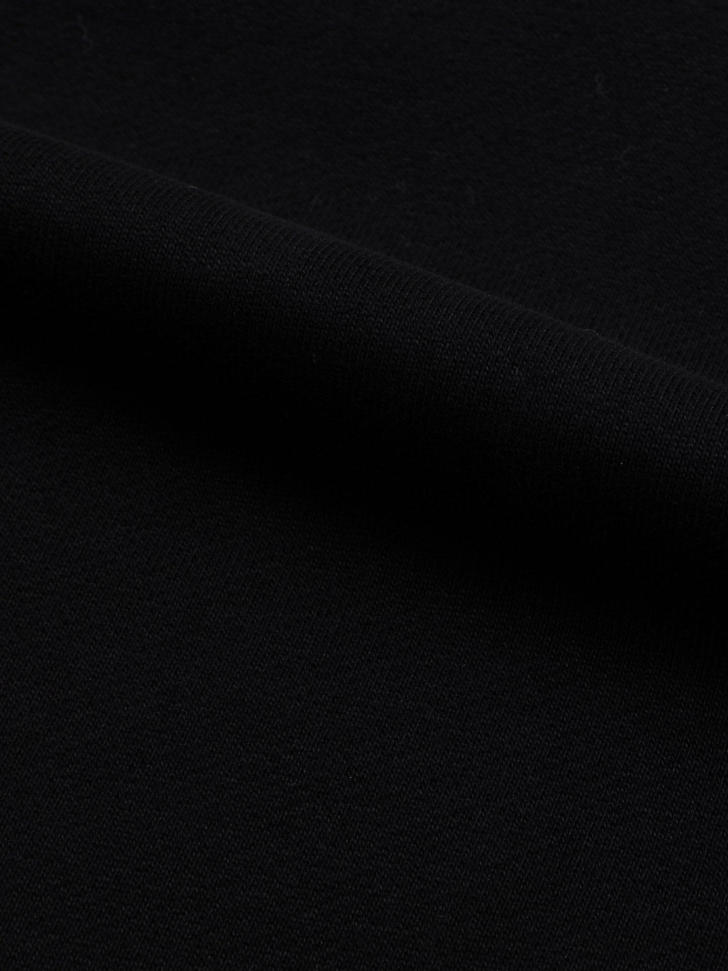 #FearlessHoodie,#OversizedHoodie,StreetwearFit,HeavyweightFleece,UnisexStyle,CozySeason,WinterFit,DailyEssentials,UrbanWear,StreetFashion